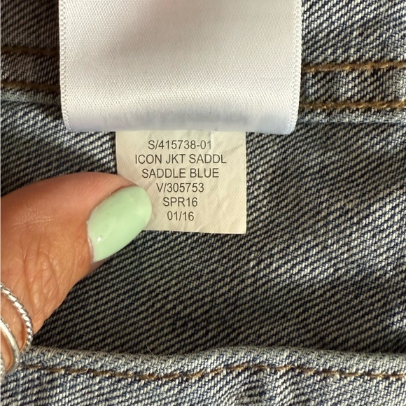 GAP trucker style Blue Jean Jacket size large closet staple - Picture 10 of 13